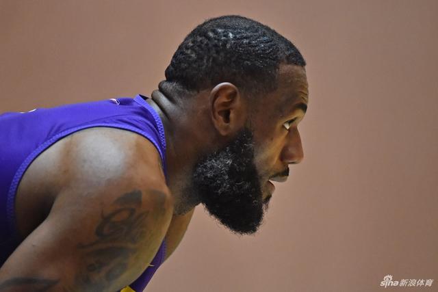 天空体育：阿莫林可能周日就带曼联对阵切尔西